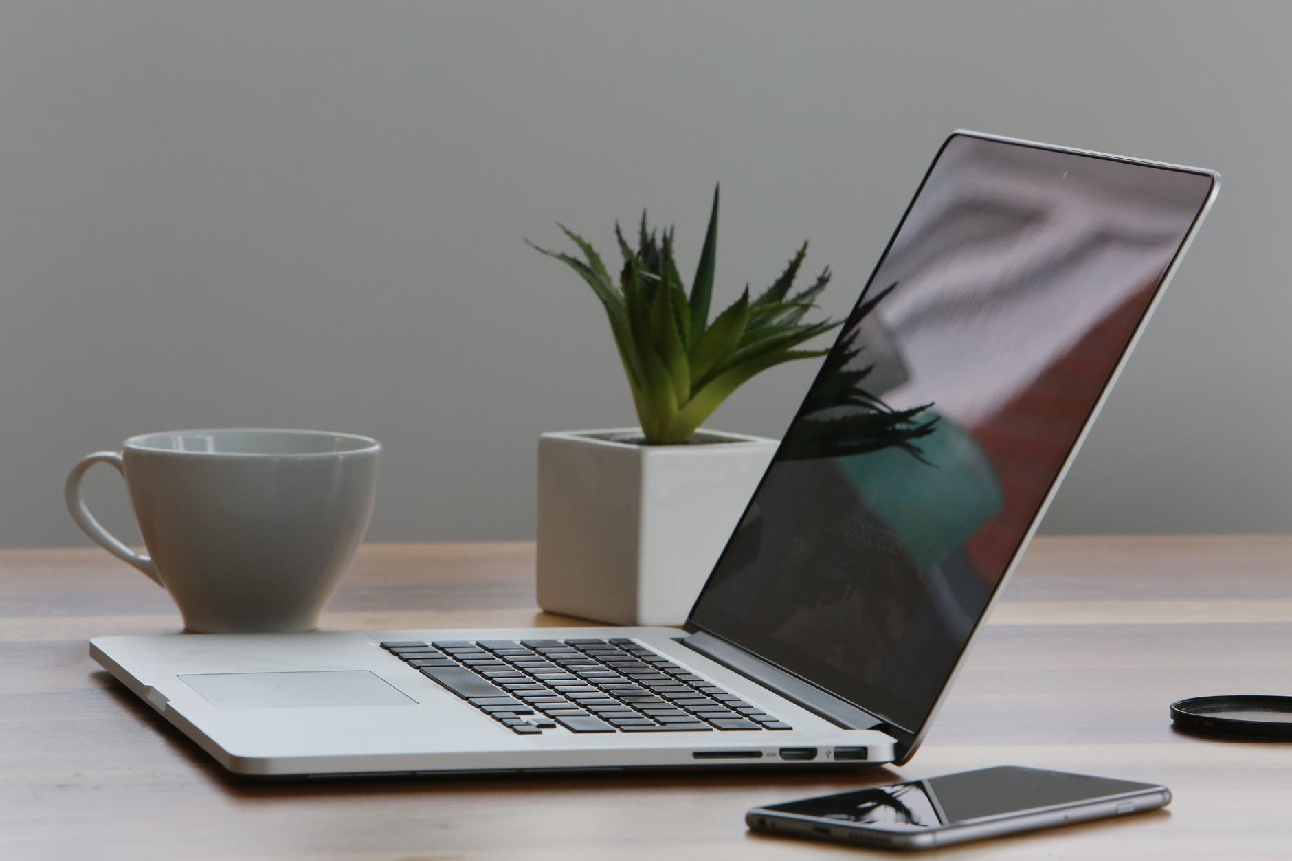 8 Best Tools for Students (Increase Productivity and Get Better Grades)